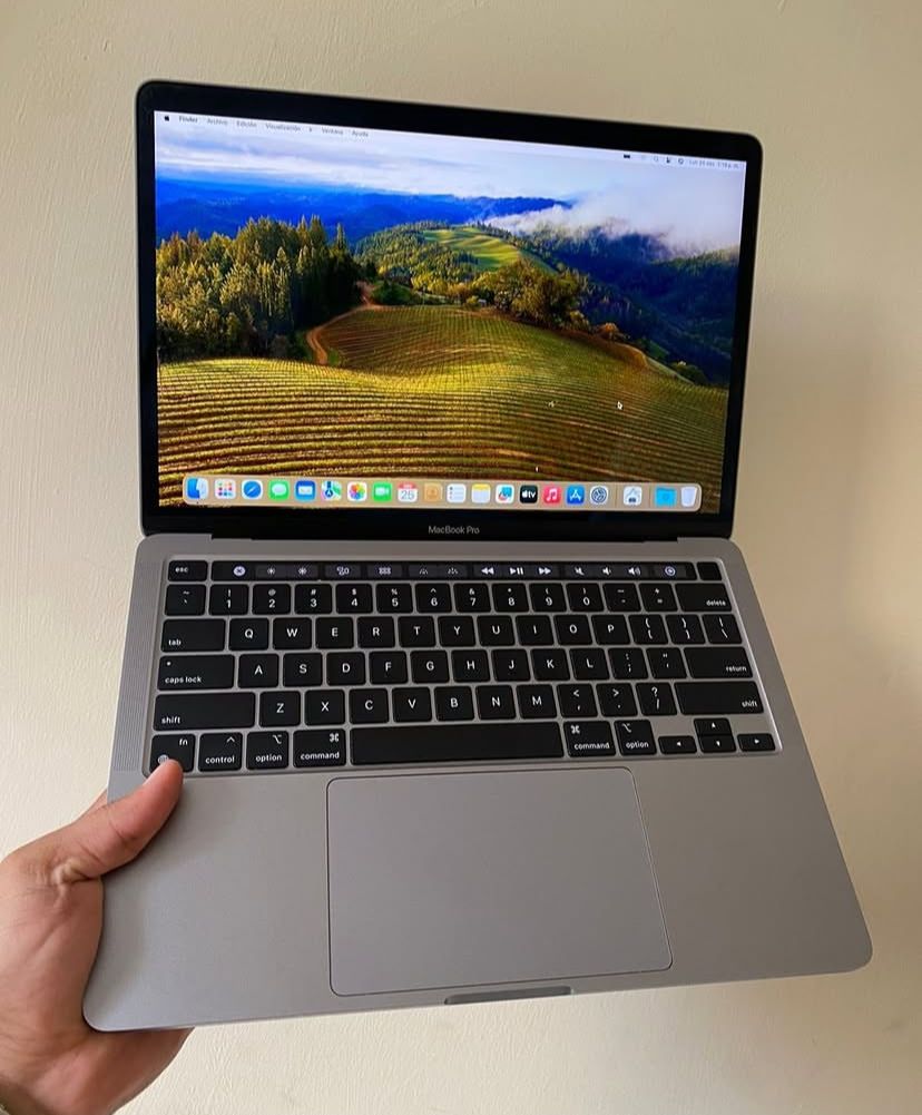 Macbook Pro M2